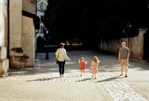 Read more about the article Seguro viagem para família: dicas para proteger todos os seus acompanhantes